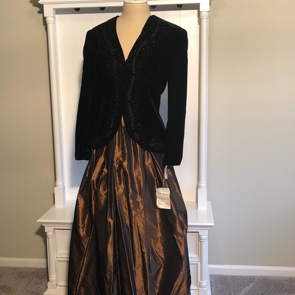 Vintage Dior 2 pc Silk/Velvet Evening Gown - Picture 8 of 8